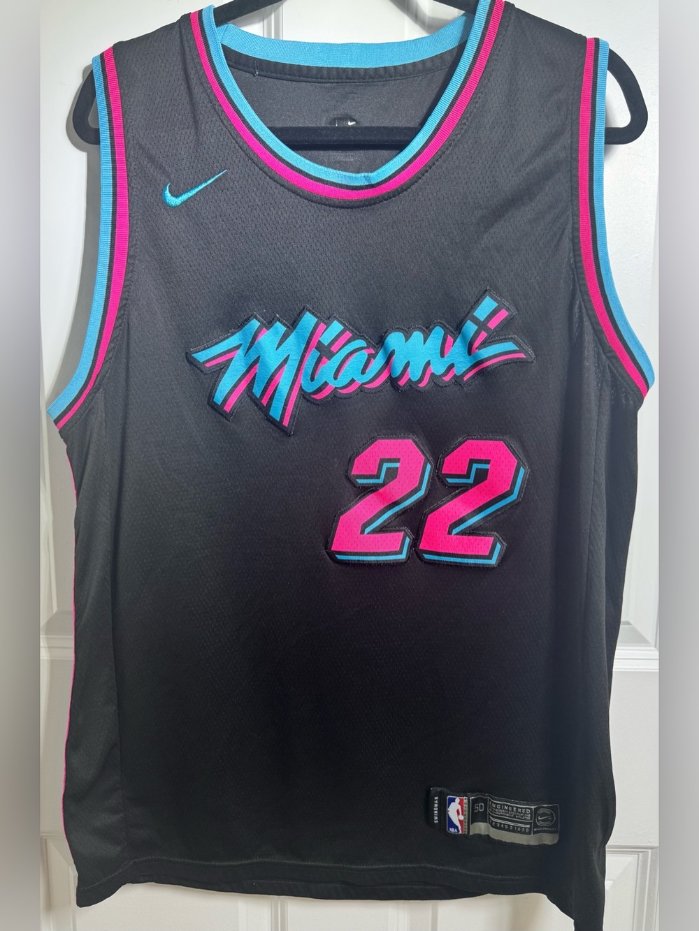 Nike Miami Heat Jimmy Butler #22 Vice Swingman Jersey Men’s Size 50 Black Pink